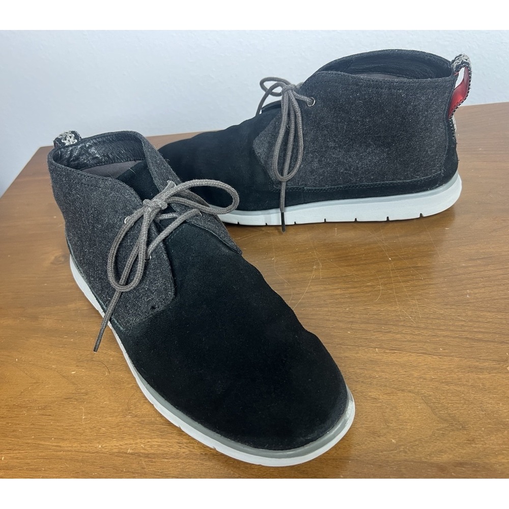 UGG Australia Boots Men's 12 Black Suede Freamon Chukka